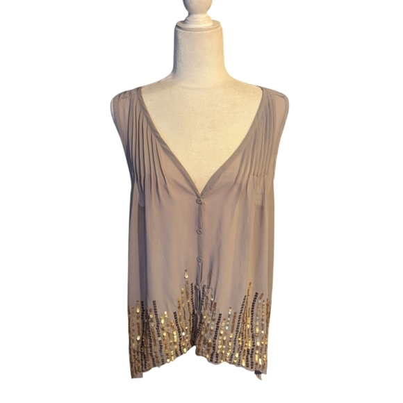 Taupe Neutral Sheer Sleeveless Top Gold Sequin Accents Bella Swan Vibes Sz m - Picture 7 of 8